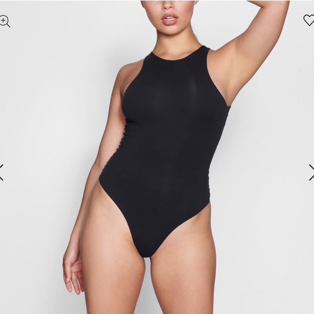 SKIMS I FITS EVERYBODY I HIGH NECK BODYSUIT I ONYX I M